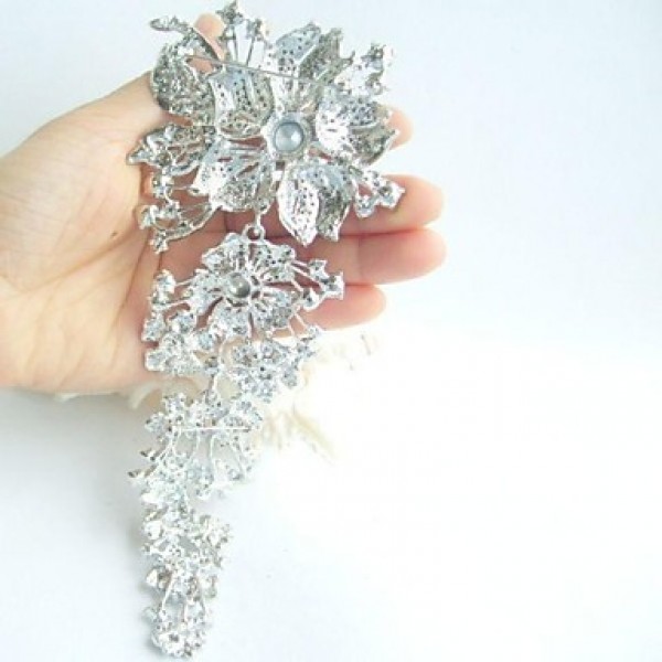 Women's Trendy Alloy Silver-tone Rhinestone Crystal Flower Wedding Bridal Brooch Pin